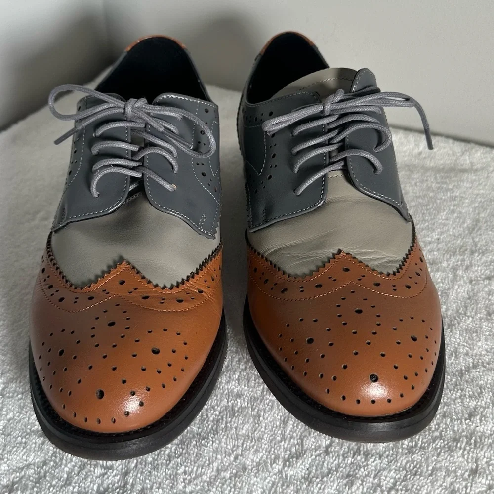 Women's Classic Leather Oxford Shoes Gray Brown Tan Size 9 - Picture 2 of 6